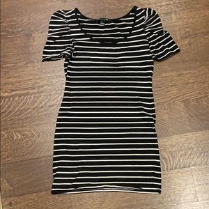 ⭐️Black and white striped stretchy bodycon dress